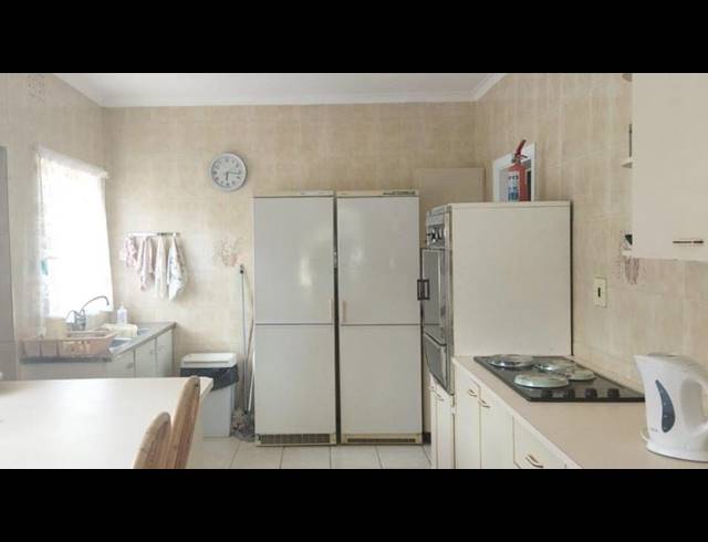 3 BEDROOM HOUSE FOR SALE IN MARGATE BEACH